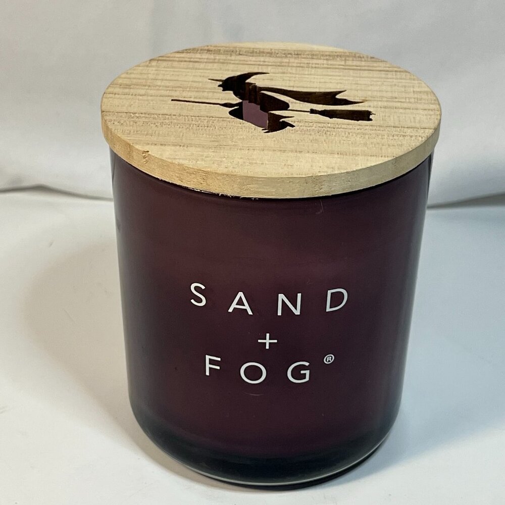 Sand And Fog Witches Brew Halloween Candle Wood Lid Witch on Broom 11.5 oz New